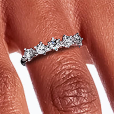 5 natural diamonds matching ring, 0.44 carat