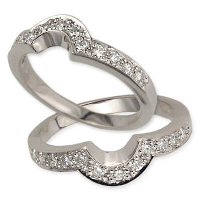 Wedding ring with 0.25 carat diamonds