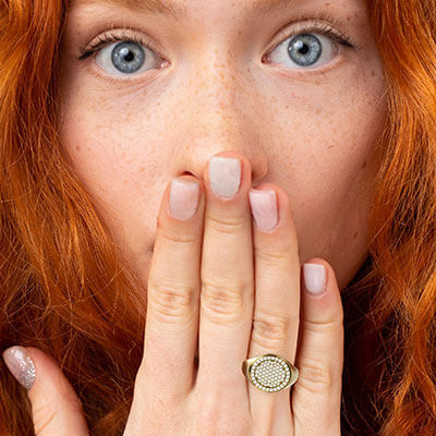 Anillo de sello unisex con diamantes