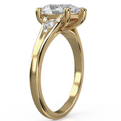 Pear shaped engagement ring split band with diamonds