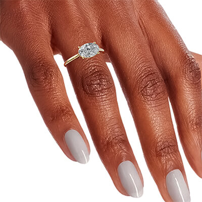 Oval solitair engagement ring setting
