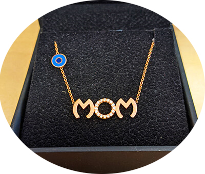 MOM pendant with diamonds 0.12 Cts