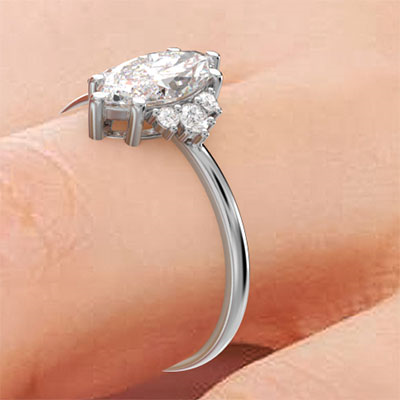 Elegant engagement ring for Marquise and Ovals
