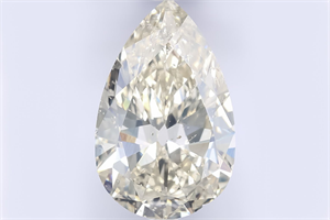 Foto Diamante Natural 8.99 quilates, De pera , Color M, claridad SI2 y certificado HRD de