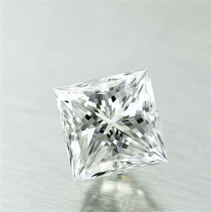Foto Diamante Natural 0.70 quilates, Princesa , Color F, claridad VVS2 y certificado GIA de