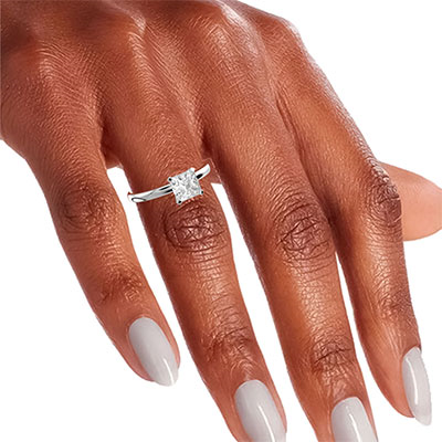 Princess solitaire engagement ring novo setting