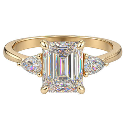 Anillo de compromiso de tres piedras con diamantes en forma de pera laterales de 0,20 CTW