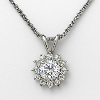 Cluster pendant for round diamonds 