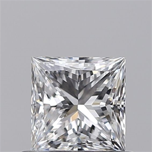 Foto Diamante Natural 0.70 quilates, Princesa , Color D, claridad VS1 y certificado GIA de