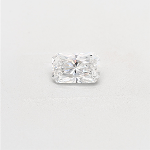 Picture of Natural Diamond 0.82 Carats, Radiant with  Cut, E Color, SI1 Clarity and Certified by GIA