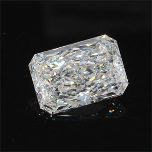 Foto Diamante Natural 4.01 quilates, Radiante , Color E, claridad SI1 y certificado GIA de