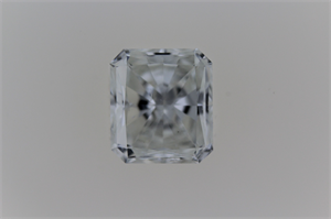 Foto Diamante Natural 2.35 quilates, Radiante , Color J, claridad SI1 y certificado GIA de