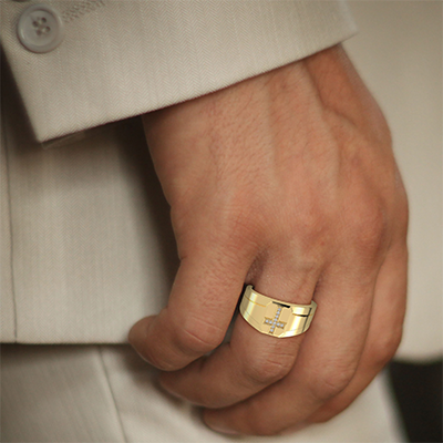 Cross Mens ring Gold & Diamonds