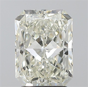 Picture of Natural Diamond 2.50 Carats, Radiant with  Cut, K Color, VS2 Clarity and Certified by GIA