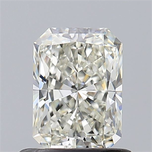 Foto Diamante Natural 0.68 quilates, Radiante , Color J, claridad VS1 y certificado GIA de