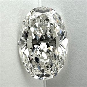 Foto Diamante Natural 1.70 quilates, Ovalado , Color G, claridad VS2 y certificado GIA de