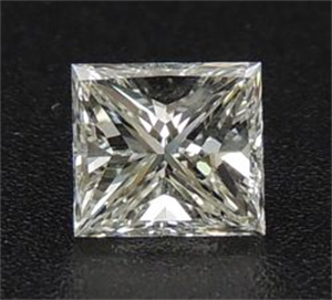 Foto Diamante Natural 0.71 quilates, Princesa , Color I, claridad VVS2 y certificado GIA de