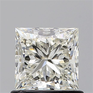 Foto Diamante Natural 0.90 quilates, Princesa , Color K, claridad VVS1 y certificado GIA de