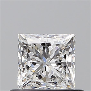 Foto Diamante Natural 0.50 quilates, Princesa , Color F, claridad VS1 y certificado GIA de