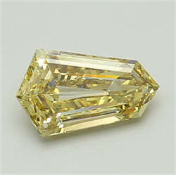Picture of Lab Grown Diamond 2.64 Carats, HEXAGONAL with  Cut, Fancy Yellow Color, VVS2 Clarity and Certified by IGI