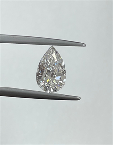 Foto Diamante Natural 1.90 quilates, De pera , Color E, claridad VVS1 y certificado GIA de
