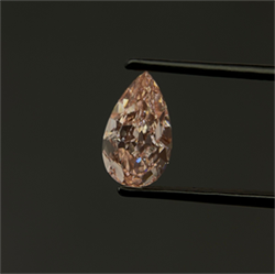 Picture of Lab Grown Diamond 2.55 Carats, Pear with  Cut, Fancy Vivid Pink Color, VS2 Clarity and Certified by IGI