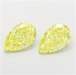 Picture of Lab Grown Diamond 1.52 Carats, Pear with  Cut, Fancy Intense Yellow Color, VVS2 Clarity and Certified by IGI