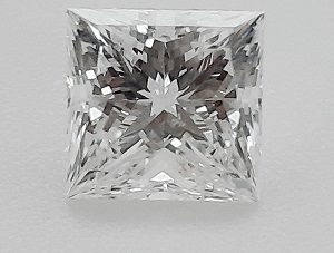 Foto Diamante Natural 0.81 quilates, Princesa , Color E, claridad VS2 y certificado GIA de