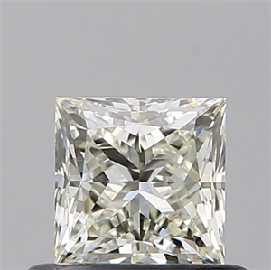 Foto Diamante Natural 0.53 quilates, Princesa , Color L, claridad VVS1 y certificado GIA de