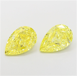 Picture of Lab Grown Diamond 2.51 Carats, Pear with  Cut, Fancy Vivid Yellow Color, VVS2 Clarity and Certified by IGI