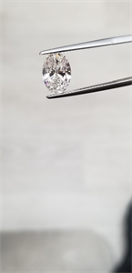 Picture of Natural Diamond 2.56 Carats, Oval with  Cut, H Color, SI2 Clarity and Certified by GIA